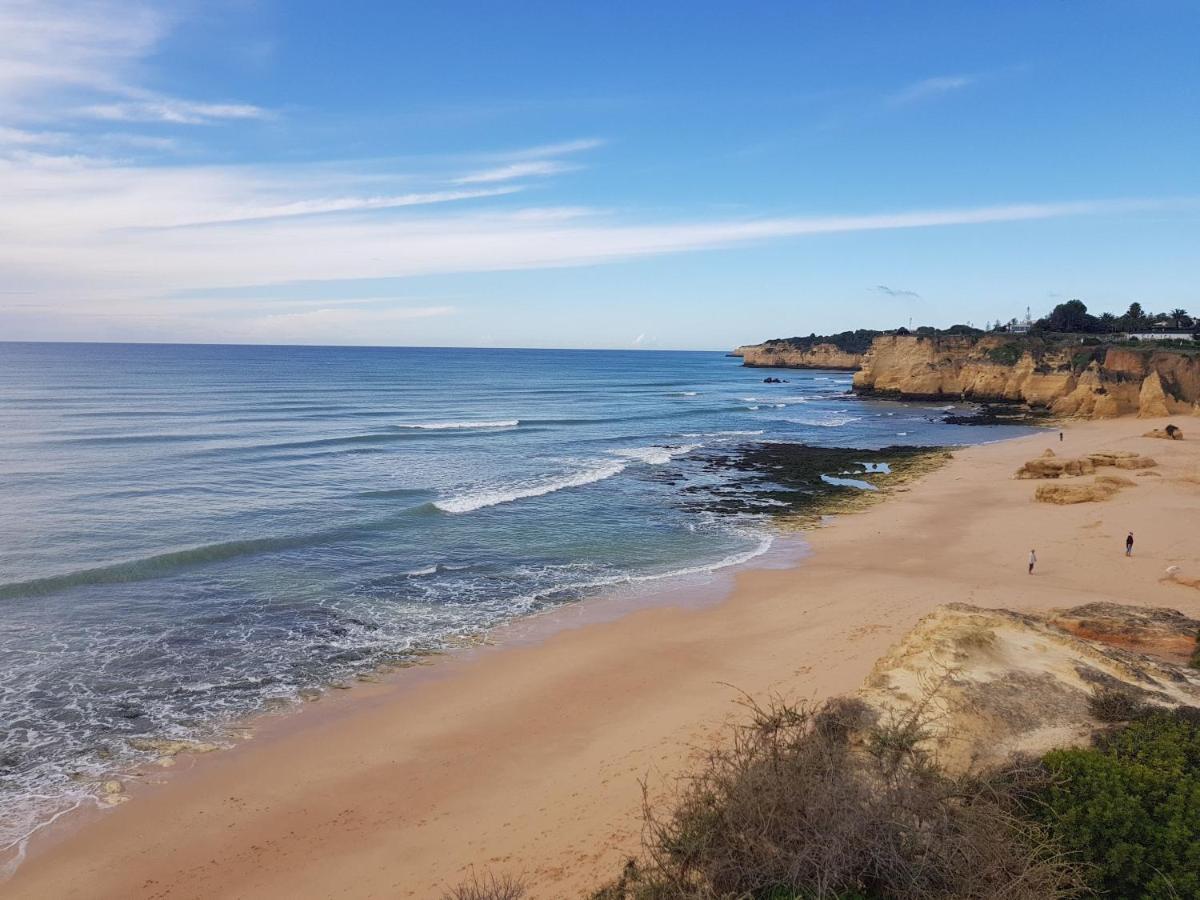 Armacao De Pera Praia Mar Sol Buitenkant foto